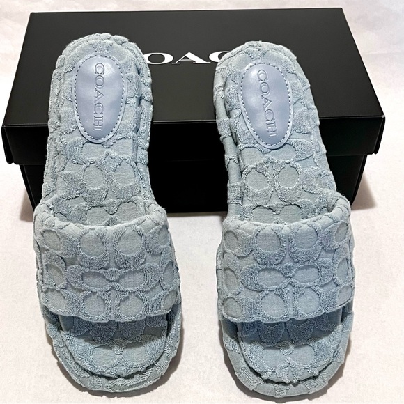 Coach Bridgett Sandal In Signature Terry Cloth Size 9.5 Aqua (Light Blue) - Picture 5 of 14